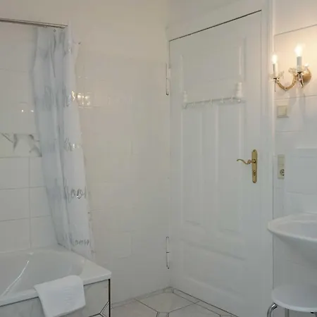 Emanuel Mit Meerblick Villa *